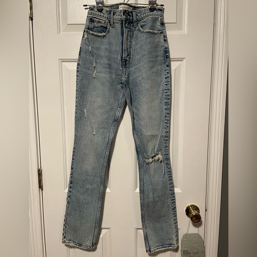 Abercrombie and Fitch The 90’s Skinny High Rise Women’s Jeans